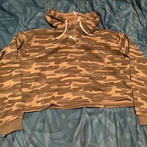 Puma Cropped Hoodie